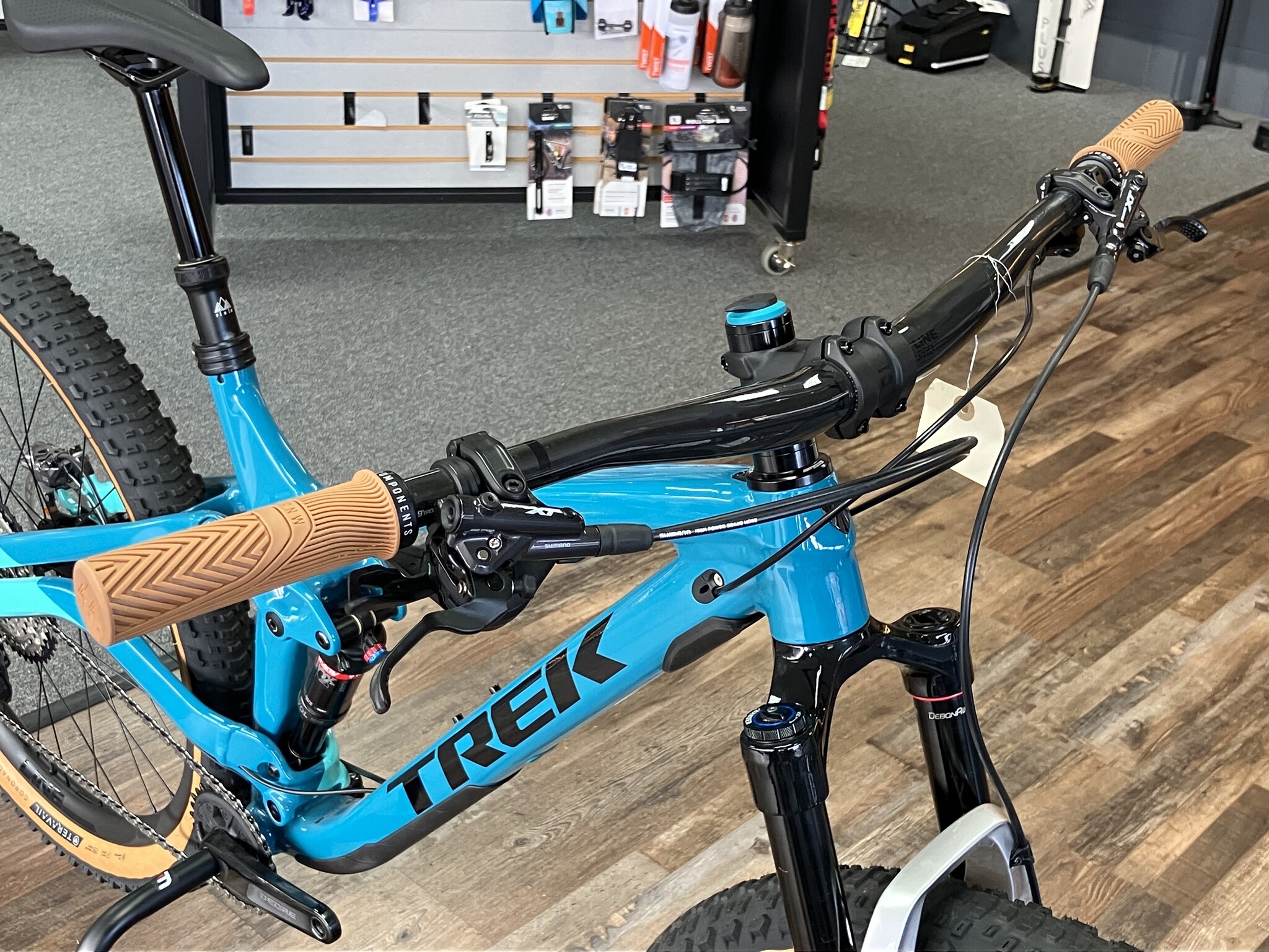 Trek Tommy's Pro Build - TREK Full Stache - Large - Teal / Miami Green - ON SALE!