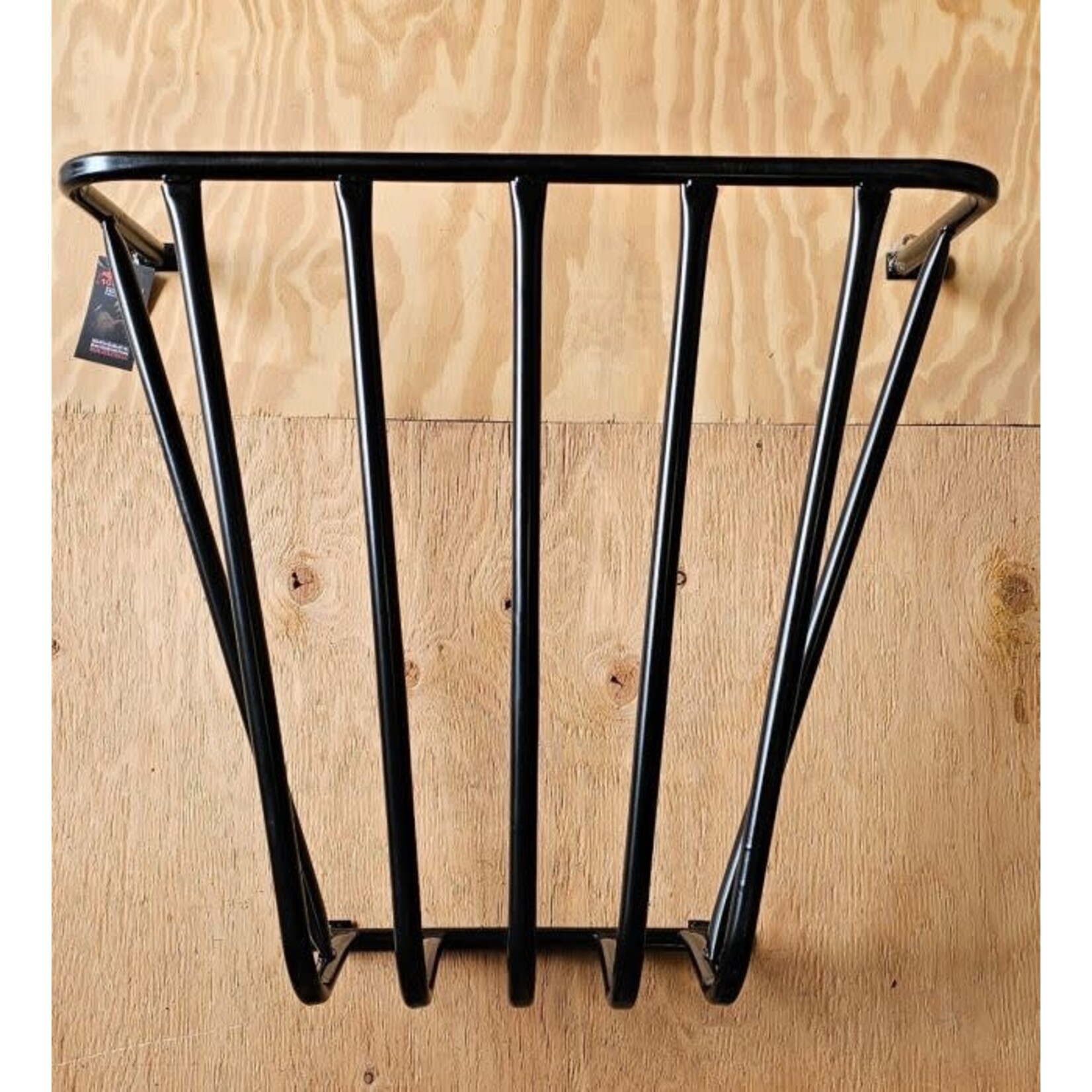 Ger-Ryan Wall Hay Rack
