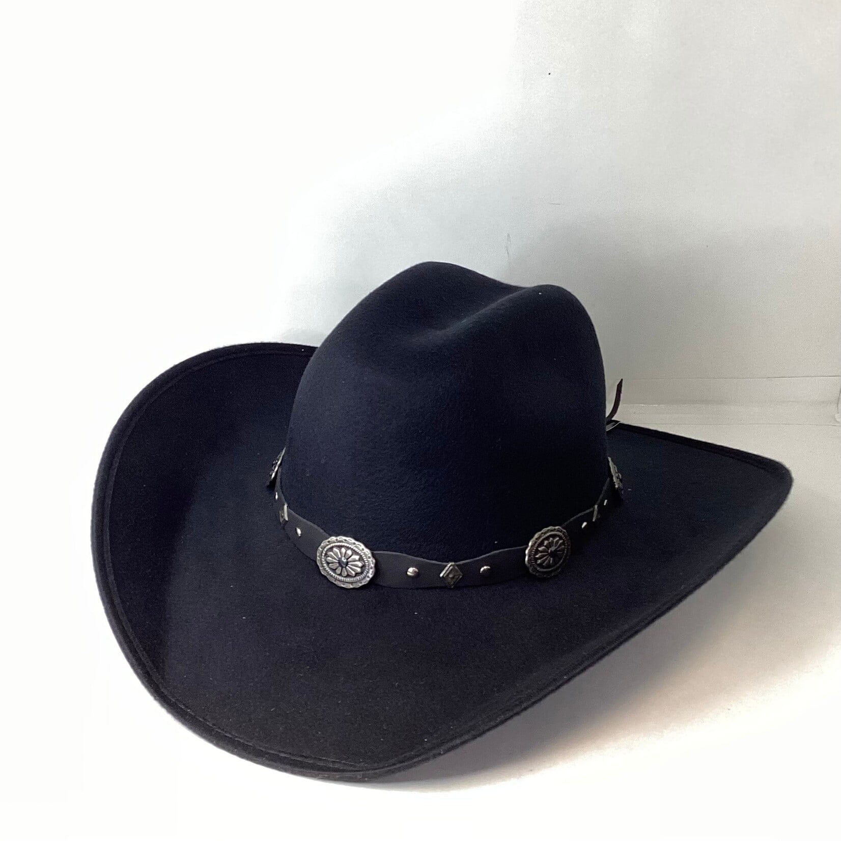 Modestone Faux Felt Hat With Concho Band