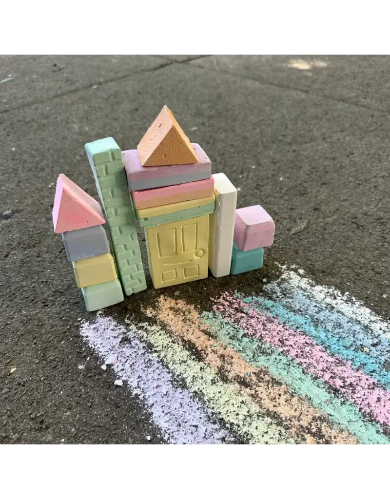 Twee Carrie's Castle Chalk