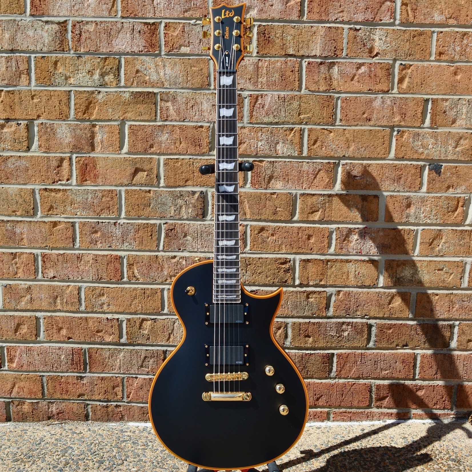 Esp Ltd Ec 1000 Vintage Black Matt S Guitars