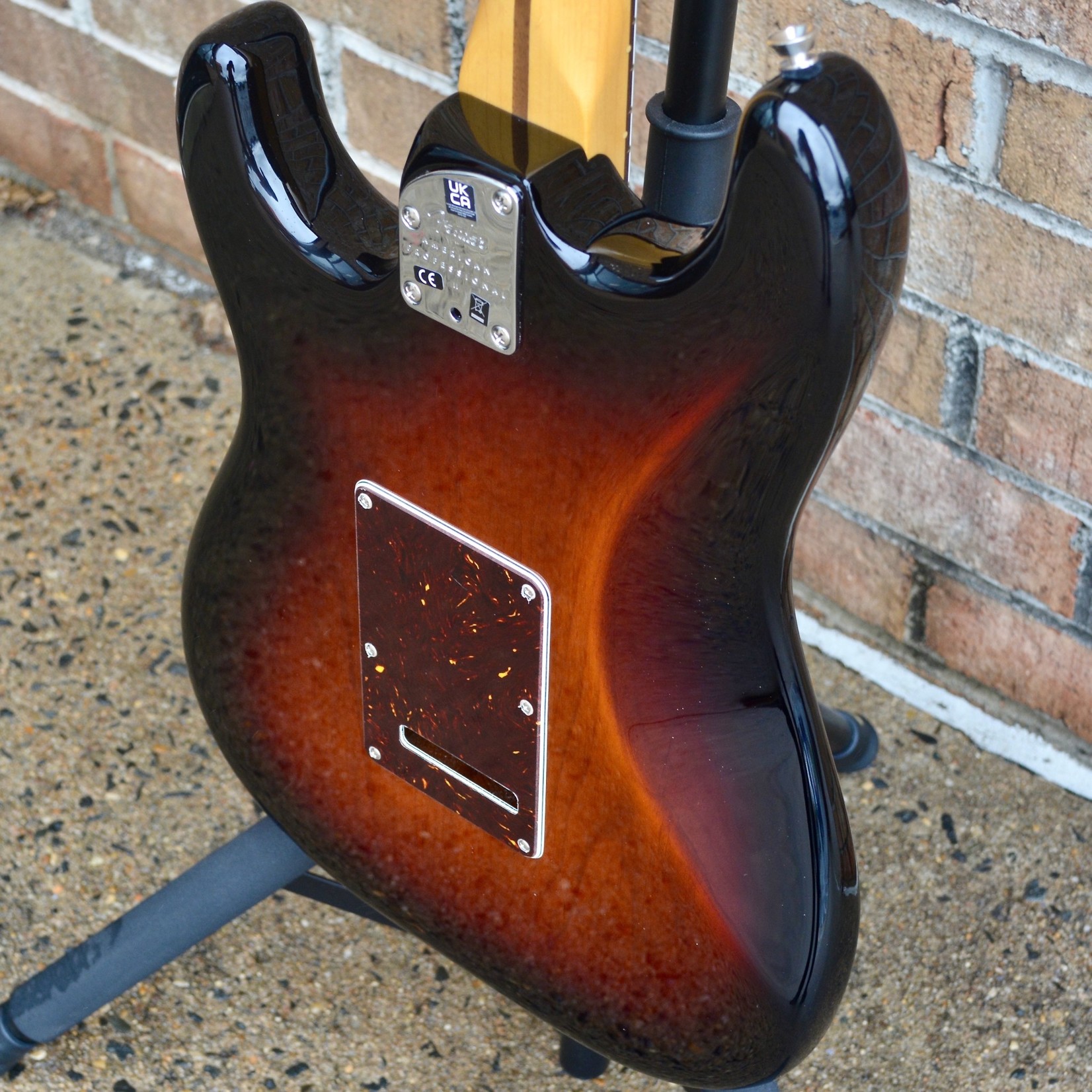 Fender Fender American Professional II Stratocaster®, Rosewood Fingerboard, 3-Color Sunburst