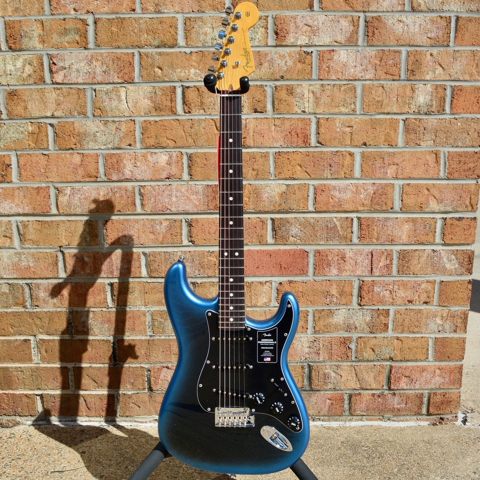 Fender Fender American Professional II Stratocaster®, Rosewood Fingerboard, Dark Night
