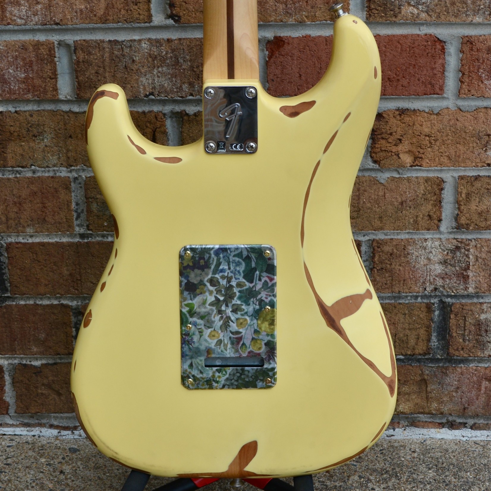 Fender Fender USED Player Stratocaster® HSH, Pau Ferro Fingerboard, Buttercream