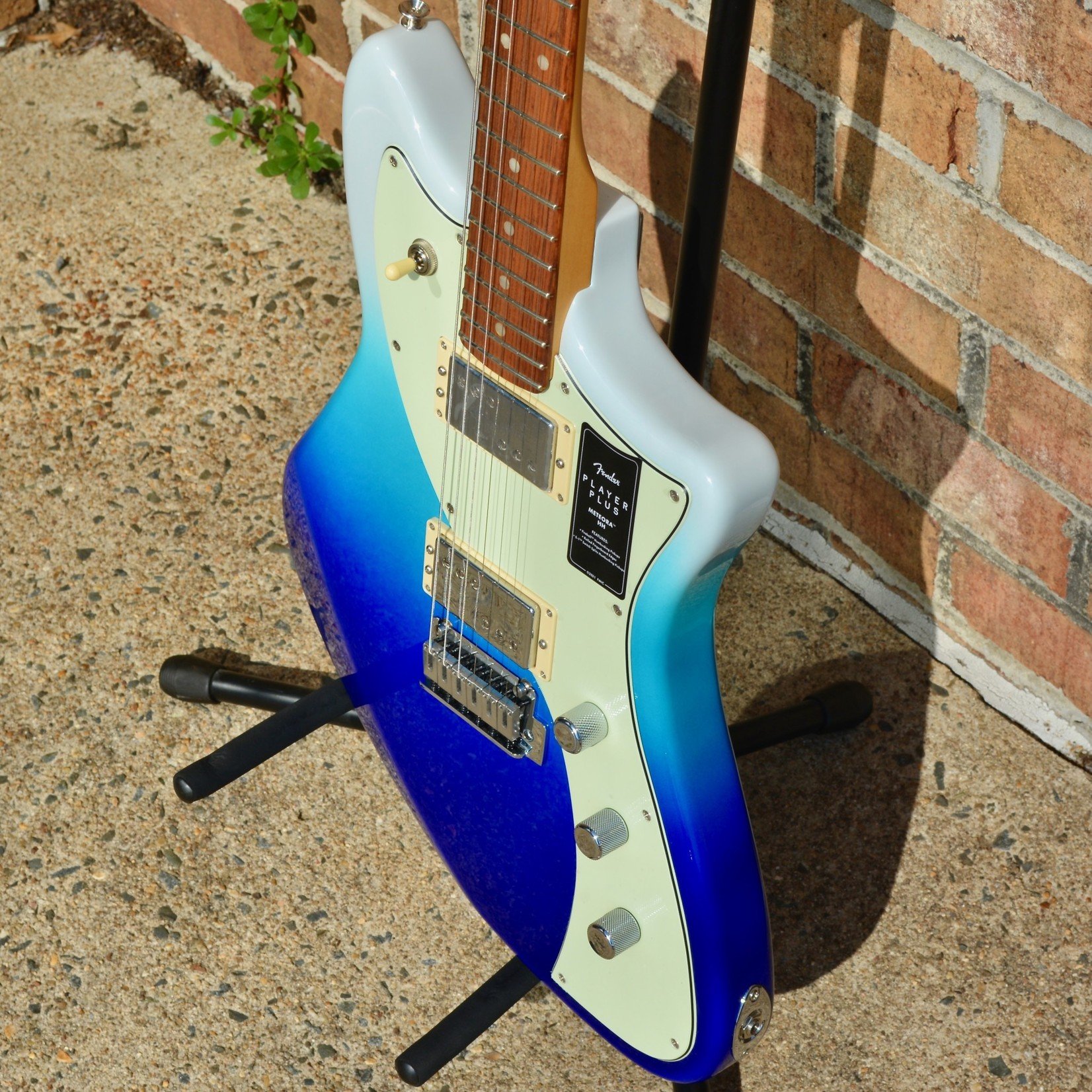 Fender Fender  Player Plus Meteora® HH, Pau Ferro Fingerboard, Belair Blue