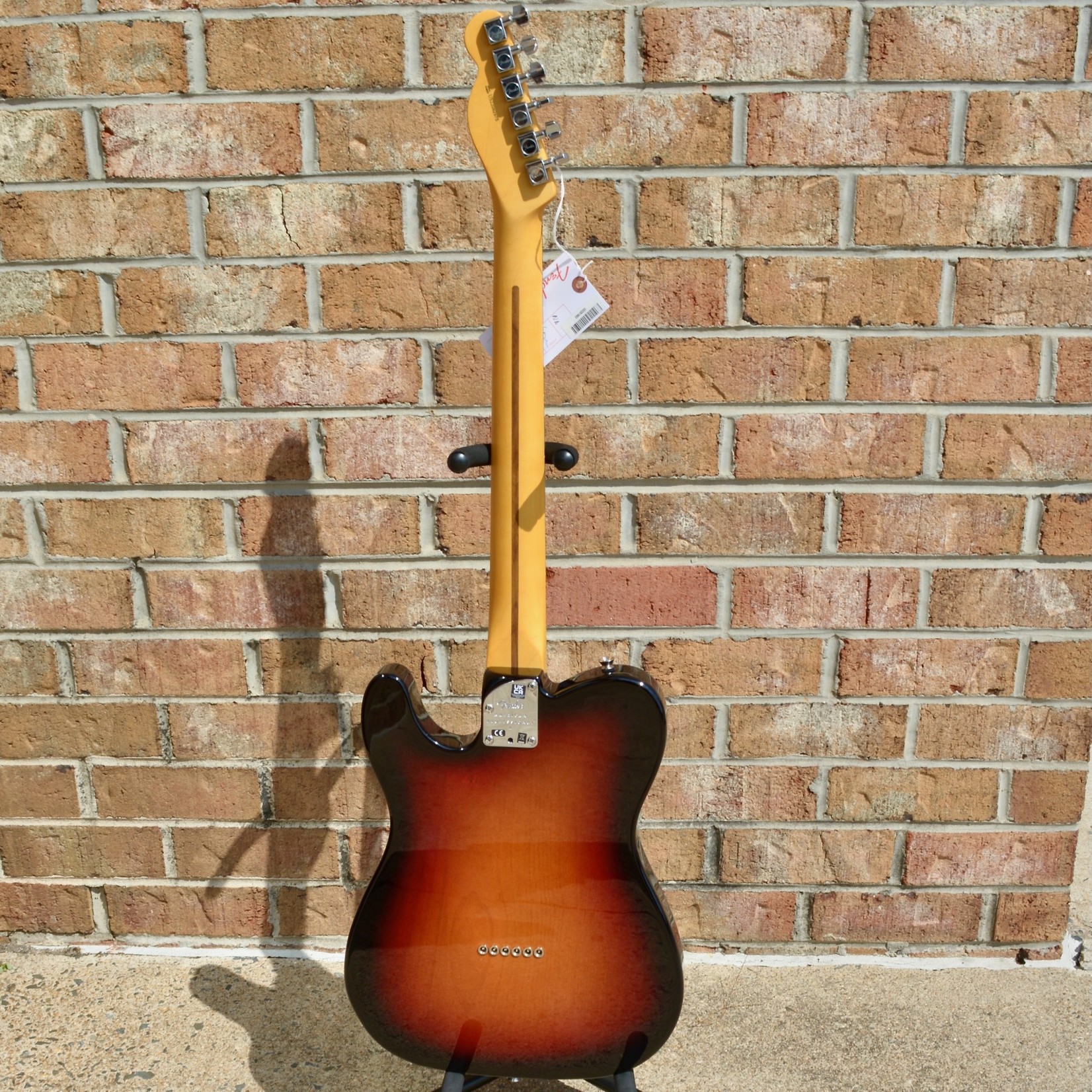 Fender Fender American Professional II Telecaster®, Rosewood Fingerboard, 3-Color Sunburst