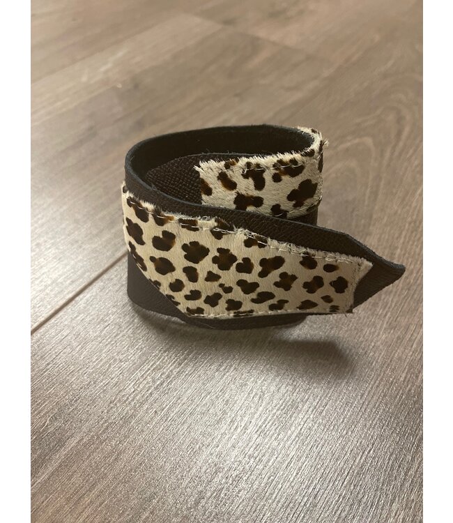 W Cowhide-Leather-Suede Cuffs