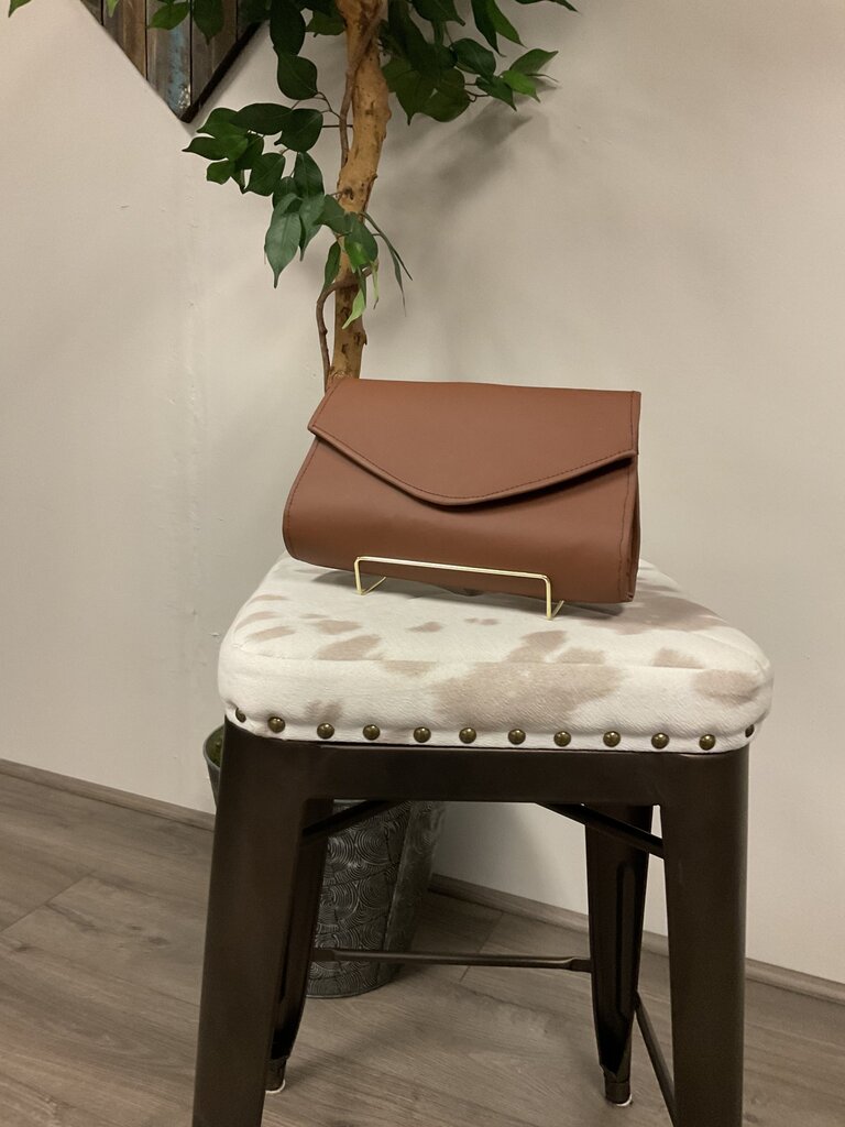 Light Brown Clutch (FA24)