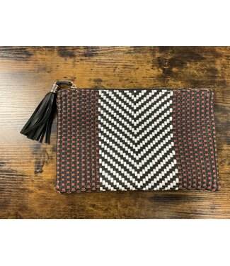 W Leather Woven Clutch (FA24)