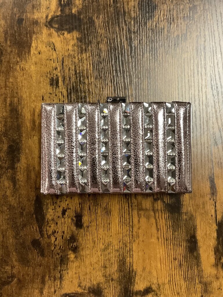 W Studded Silver Clutch (FA24)
