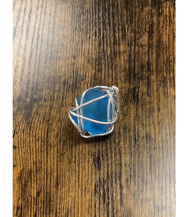 W Light Blue Crystal Ring