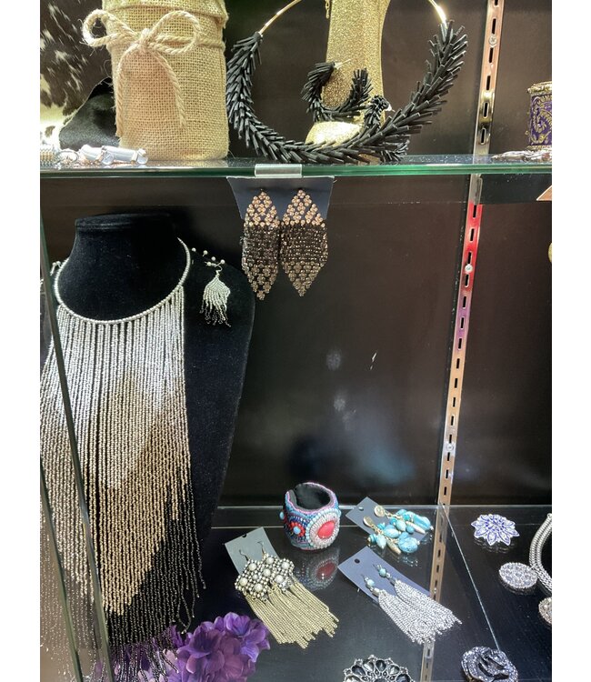 W Dazzling Dangle earrings