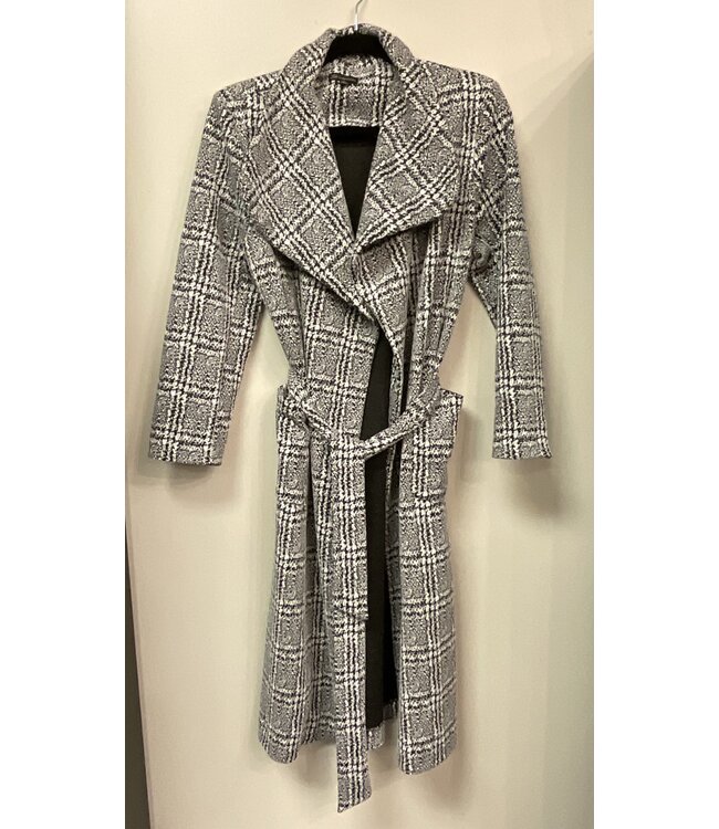 W Small White Plaid Peacoat