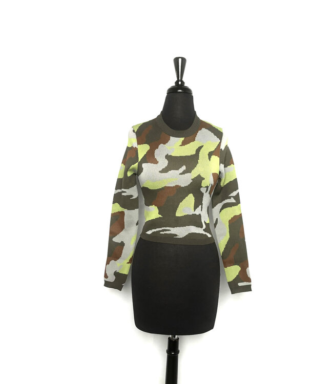 Open back camo longsleeve