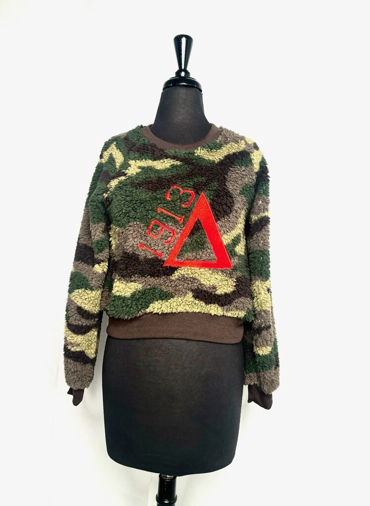 ΔΣΘ DST Fuzzy Camo Crewneck Sweatshirt (SM) 2025