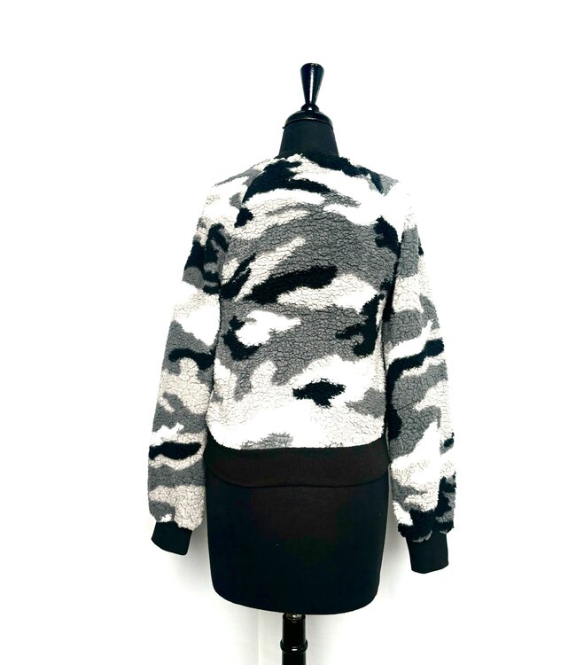 ΔΣΘ DST Fuzzy Camo Crewneck Sweatshirt (SM) 2025