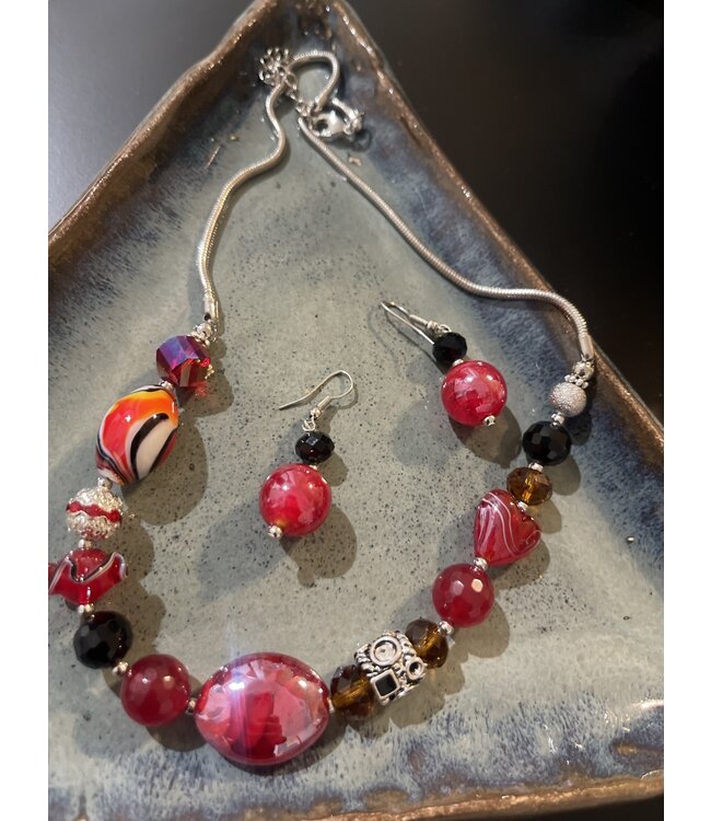 W Crimson, Cream and Black Necklace and Earring Set