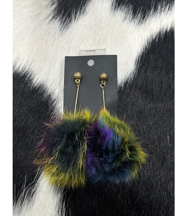 W Dangling Fuzzy Ball Earrings