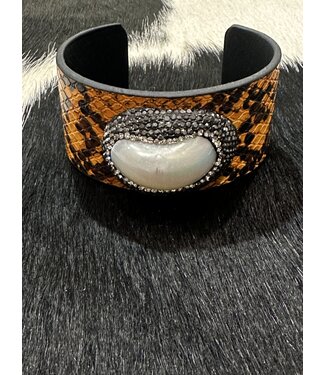 W Orange and Black Bracelet With White Pearl