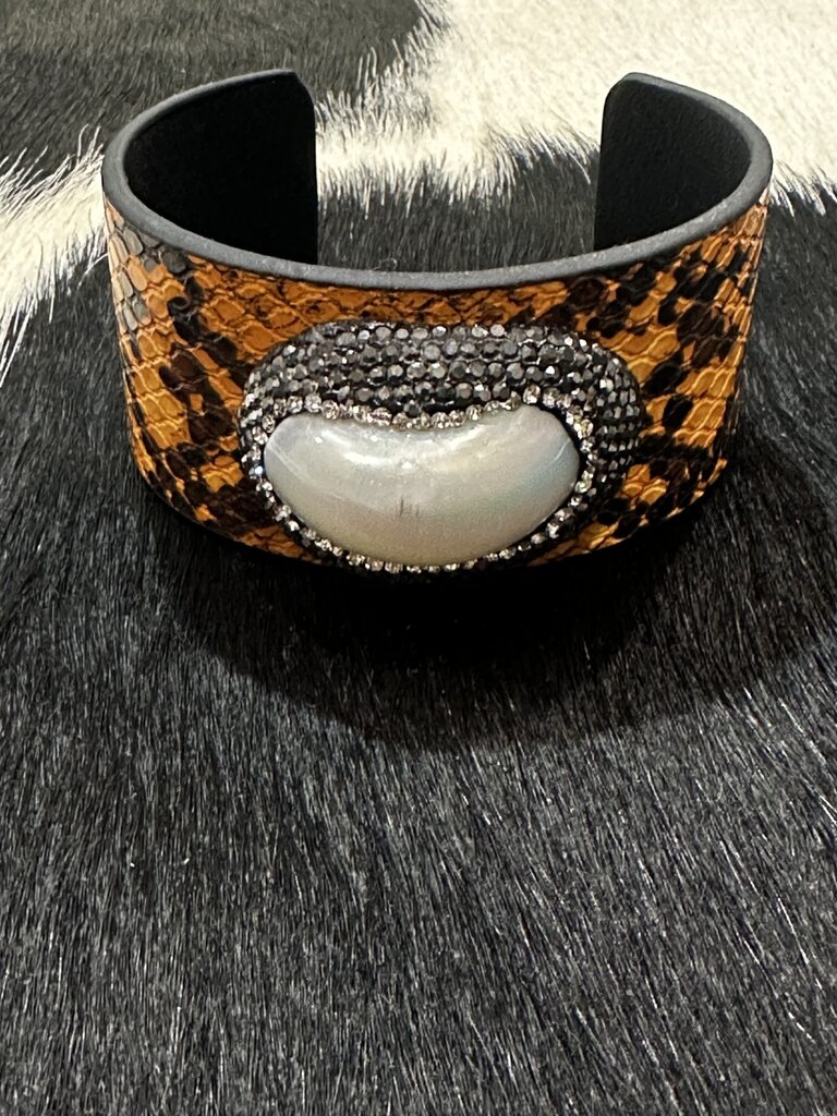 W Orange and Black Bracelet With White Pearl