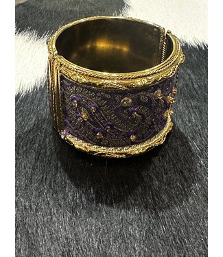 W Purple and Gold Magnetic Bracelet With Gold Gems