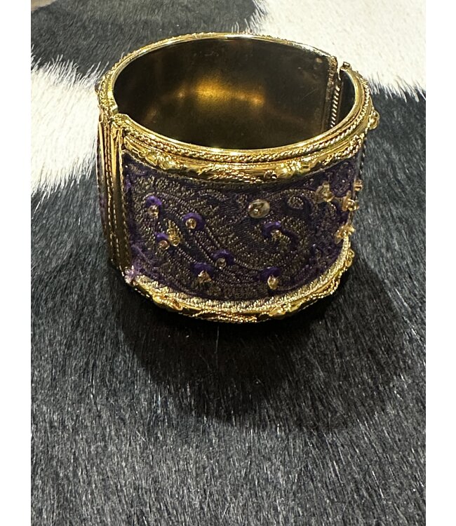 W Purple and Gold Magnetic Bracelet With Gold Gems