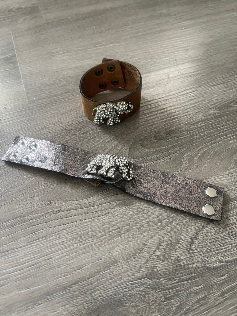 ΔΣΘ W Rhinestone Elephant Cuff Bracelet (Bronze & Pewter) 2025