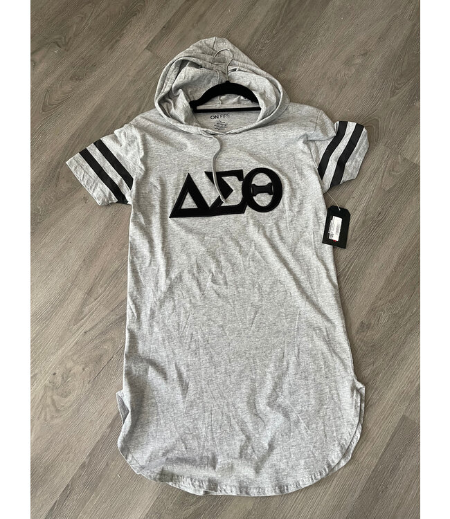 ΔΣΘ SALE DST Short Sleeve Hooded Tunic (Black & Grey) MD/LG 2025