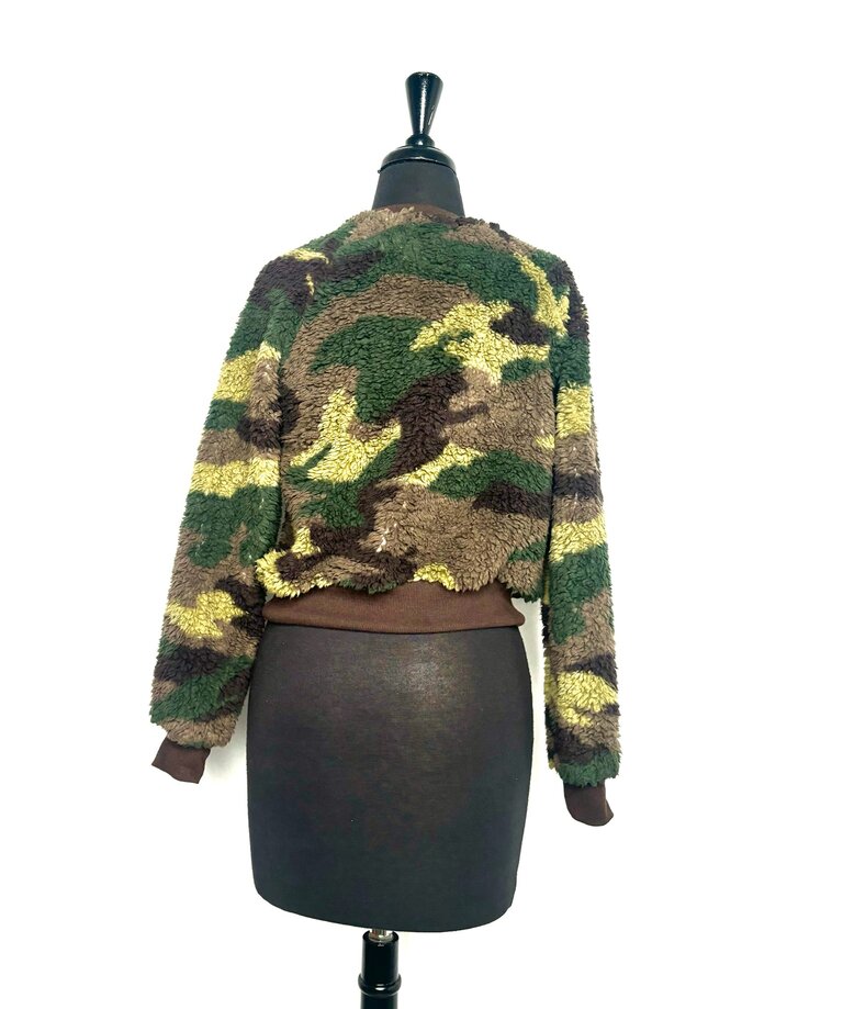 ΔΣΘ DST Fuzzy Camo Crewneck Sweatshirt (SM) 2025