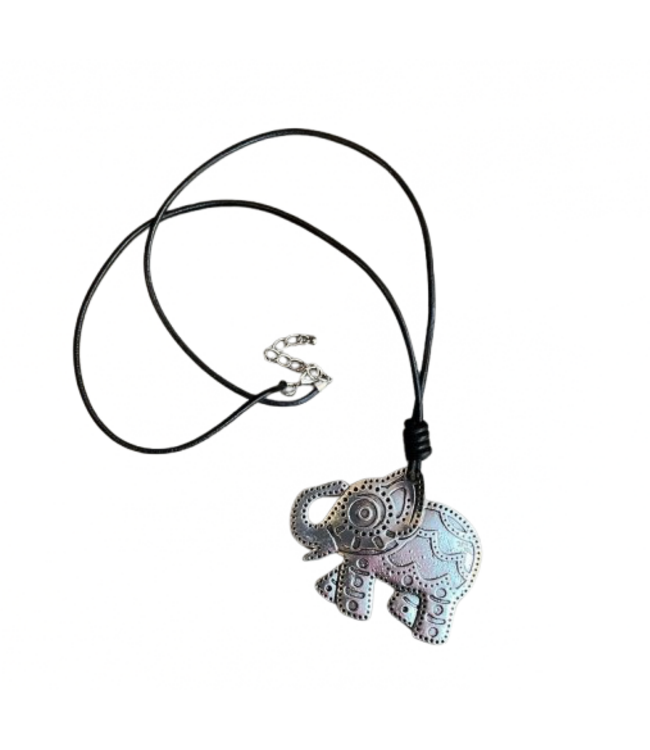 ΔΣΘ Silver Elephant w/ Leather Necklace Cord (Red/Black) (FA25)