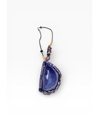 W Geode necklace