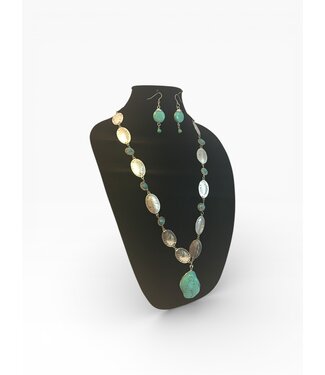 W Handcrafted metal and turquoise Necklace Earring set