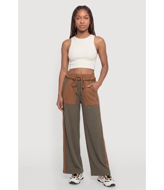 NEW! W Drawstring Waist Color Blocked Wide Leg Pants (FA26)