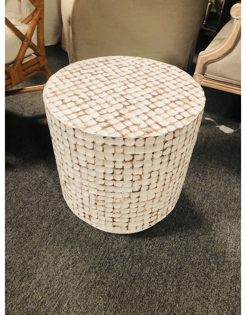 Coconut Coconut End Table - Round