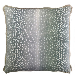 Signature Pillow Deer Spa 22" w/Cupcake Flange