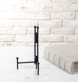 8.25" Black Easel