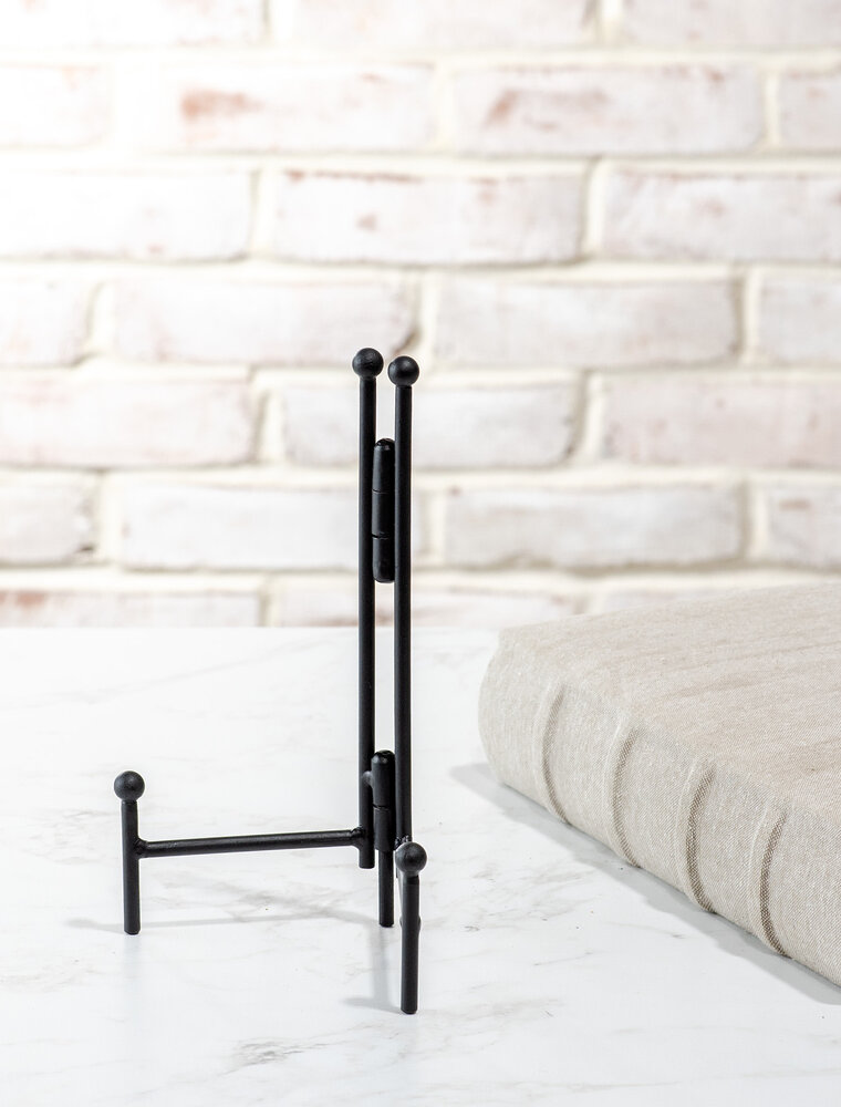 8.25" Black Easel