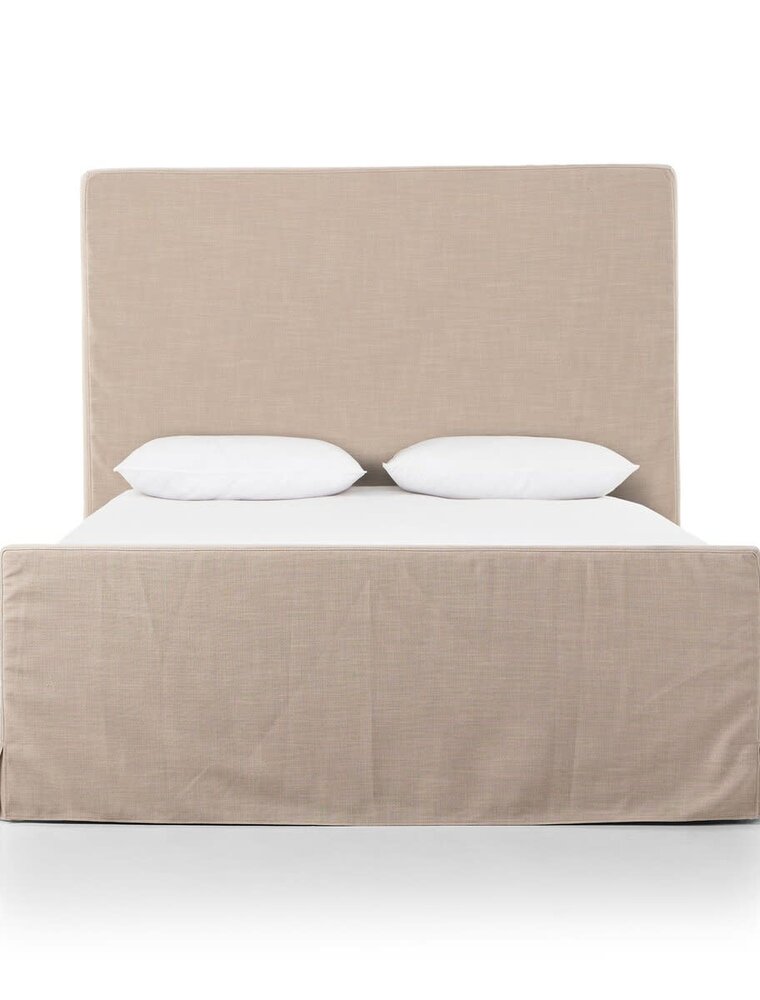 Daphne Daphne Slipcover Queen Bed, Hootie Pearl, Almond