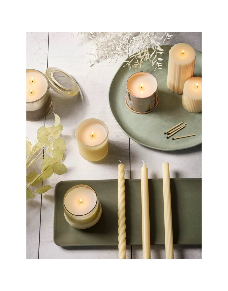 Beautifully Done Isla Lily Statement Glass Candle