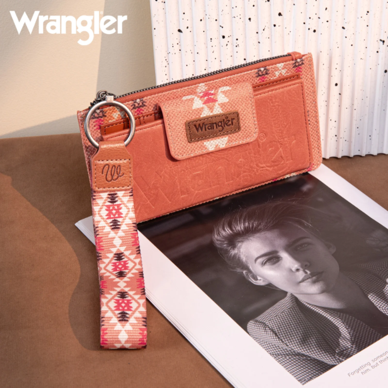 Wrangler Wrangler Aztec Print Bifold Wallet Wristlet - Orange