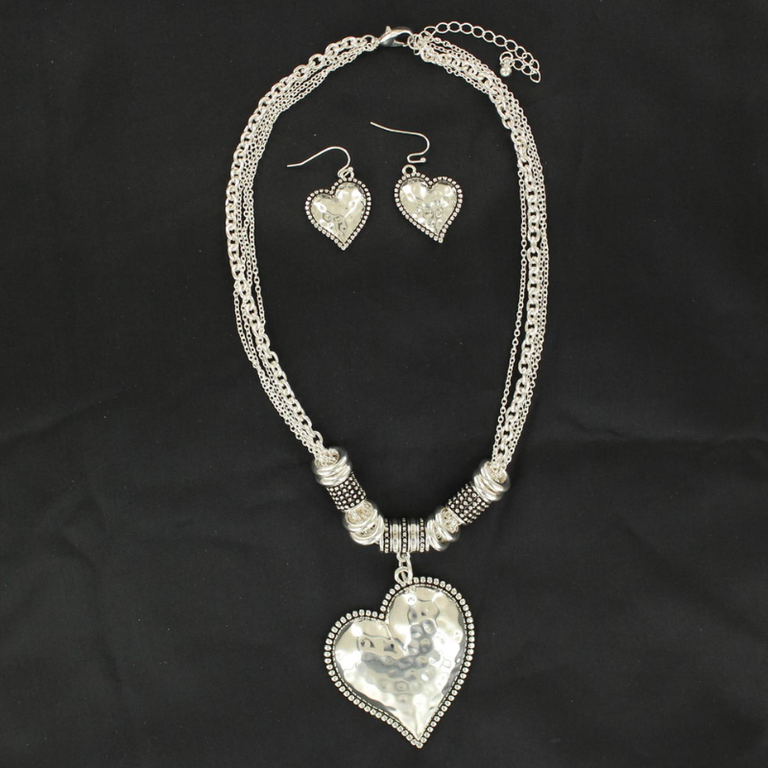 Blazin Roxx Blazin Roxx Hammered Heart Pendant Set