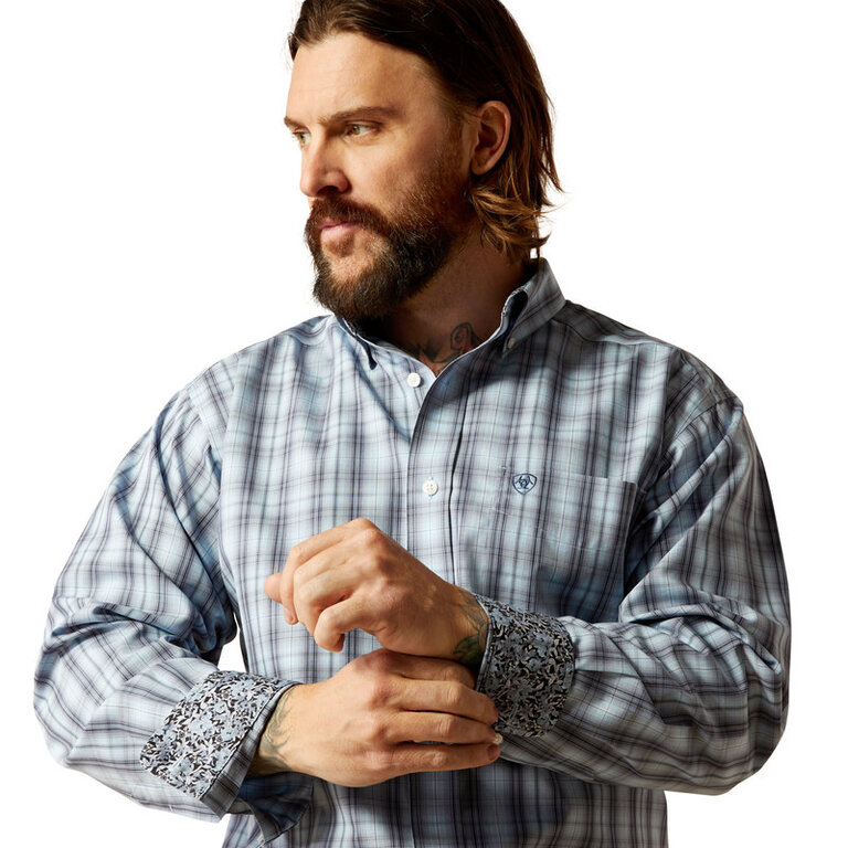 Ariat Ariat Wrinkle Free Lionel L/S Shirt - Light Blue Plaid