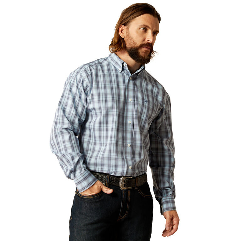 Ariat Ariat Wrinkle Free Lionel L/S Shirt - Light Blue Plaid