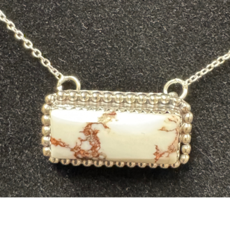 Indian Touch Of Gallup Indian Touch Of Gallup Hada Collection White Horse Necklace