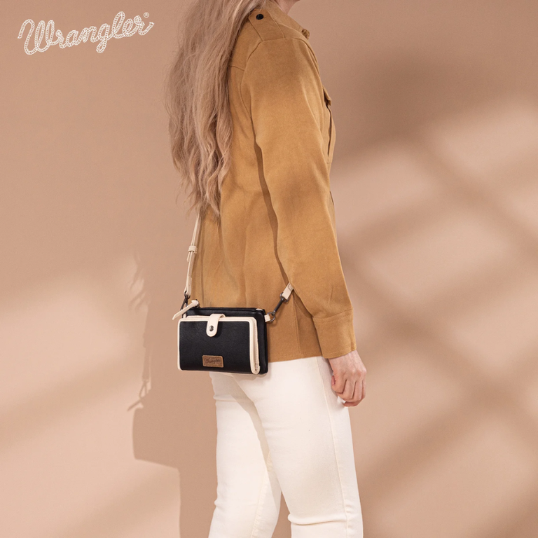 Wrangler Wrangler Crossbody Wallet - Black