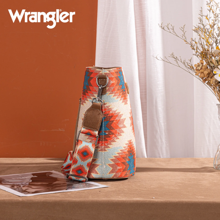 Wrangler Wrangler Aztec Distressed Print Crossbody - Burgundy