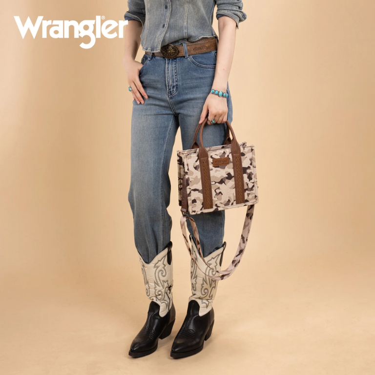Wrangler Wrangler Camo Print Concealed Carry Tote - Brown