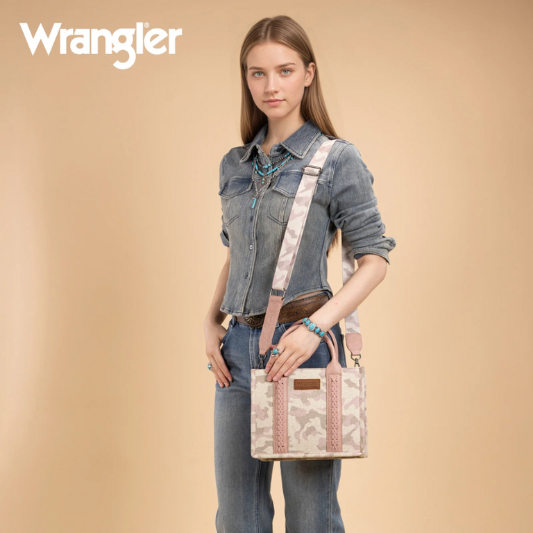 Wrangler Wrangler Camo Print Concealed Carry Tote - Pink