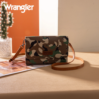 Wrangler Wrangler Camo Print Clutch/Crossbody - Green
