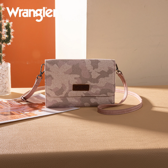 Wrangler Wrangler Camo Print Clutch/Crossbody - Pink